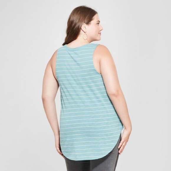 Modern Lux | Sip, Sip Hooray | Tank Top - Picture 3 of 6